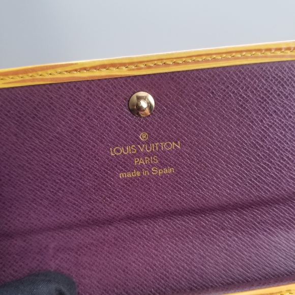 Louis Vuitton Vintage Epi Leather long Porterville Wallet/Spain
